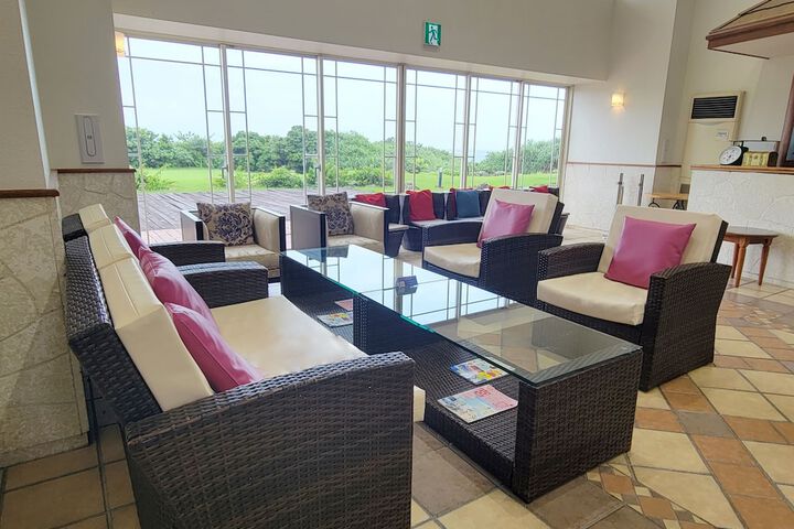 Guest Lobby