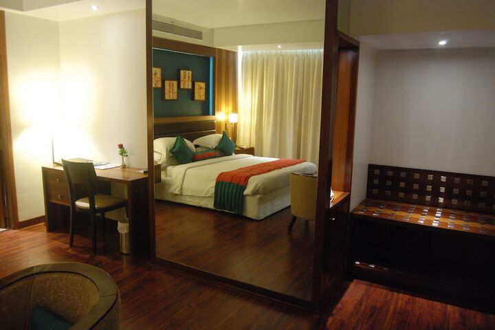Room 11 of 63