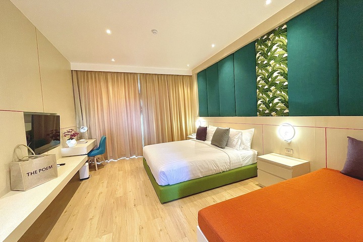 Room 21 of 72