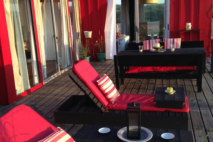Sundeck 34 of 37