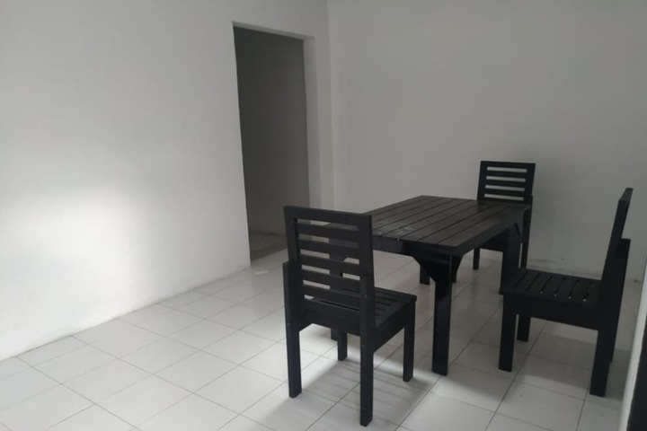 Exterior of Hotel O Yellow White Guesthouse Palu