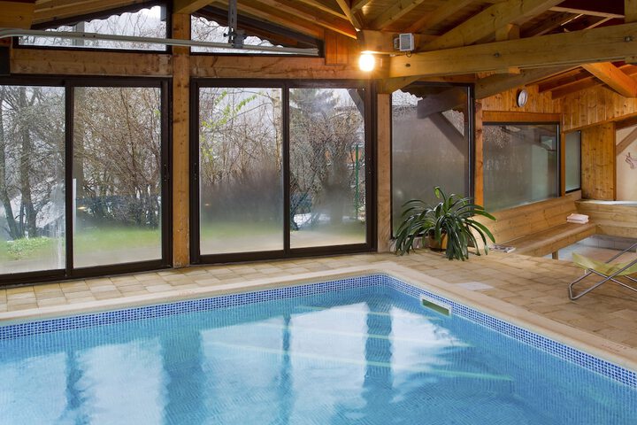 Hotel Pool