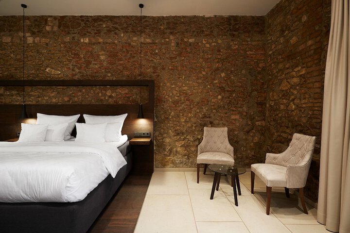Room 14 of 31