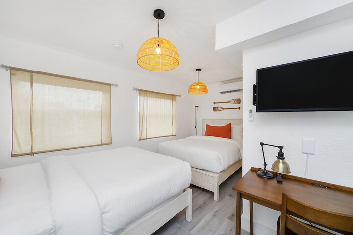 Room 21 of 48