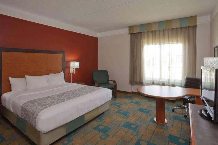 1 King Bed Accessible (6 of 6)