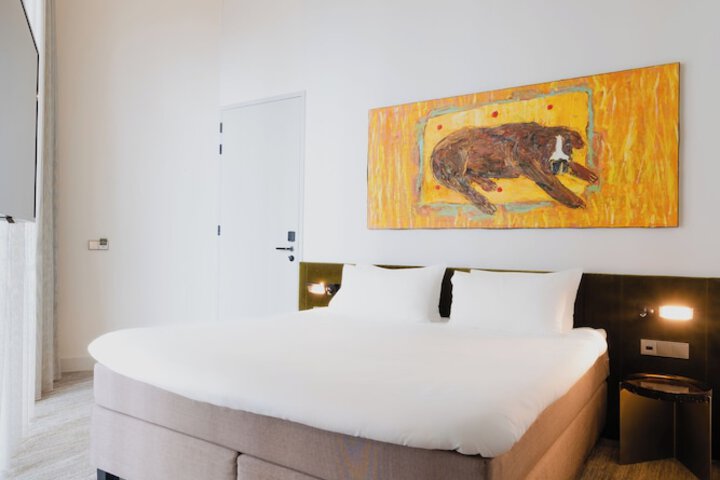 Room 43 of 115