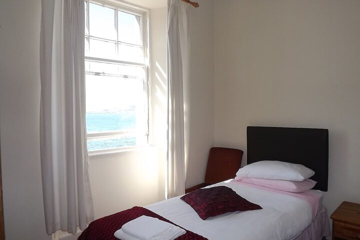 Room 12 of 52