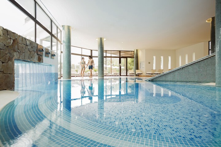 Pool 41 of 140