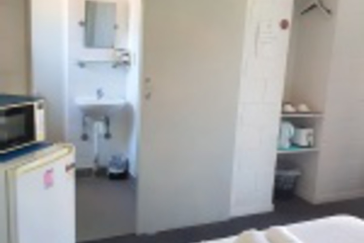 Room 102 of 108