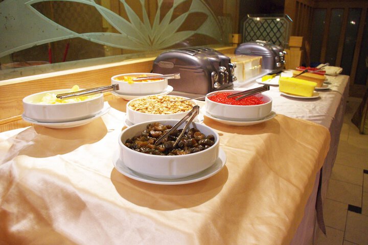 Breakfast/Coffee Service 76 of 95