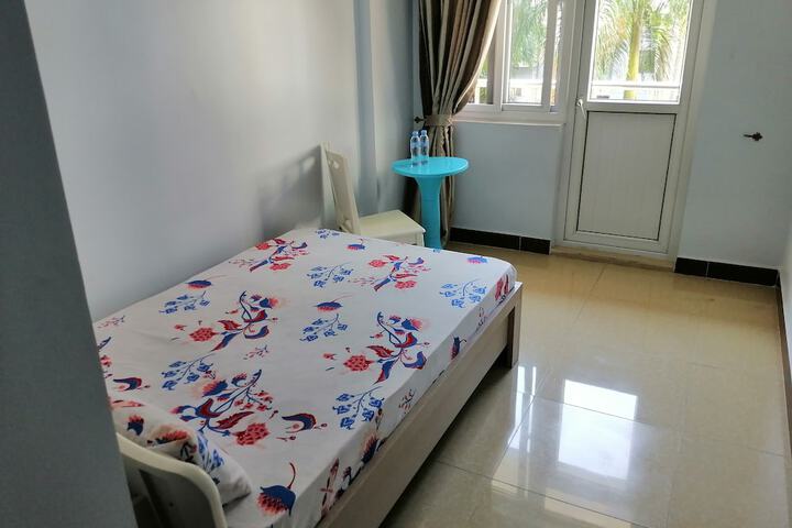 Room 15 of 26