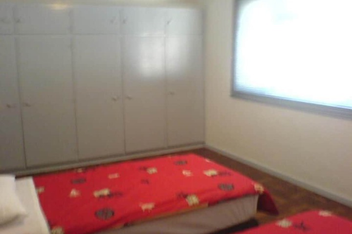 Room 6 of 45