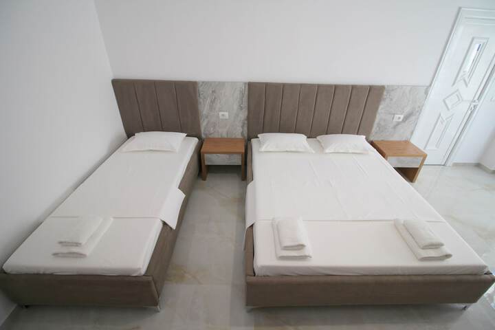Room 22 of 101