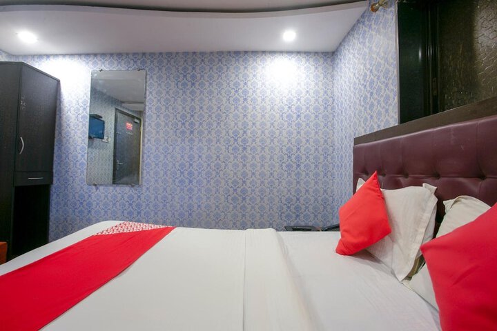Room 18 of 49