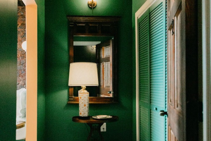 Room 8 of 43