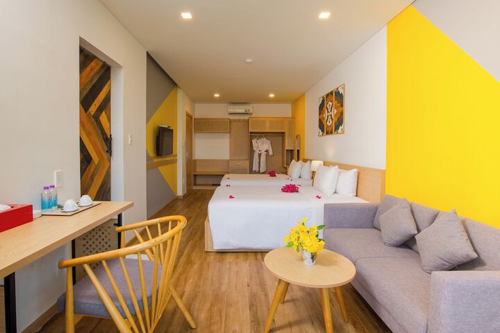 Room 15 of 117