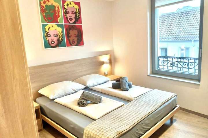Room 16 of 26