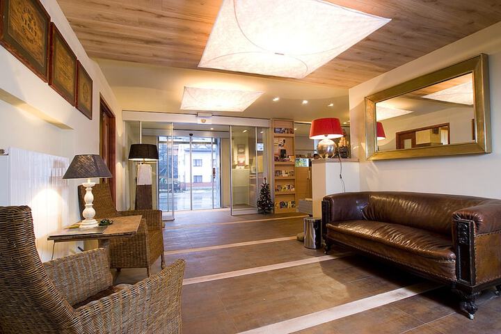 Hotel Interior 6 of 77