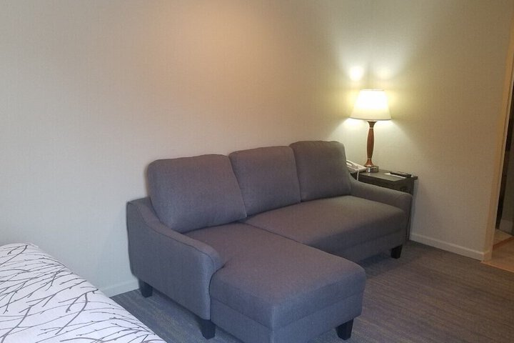 Room 44 of 79