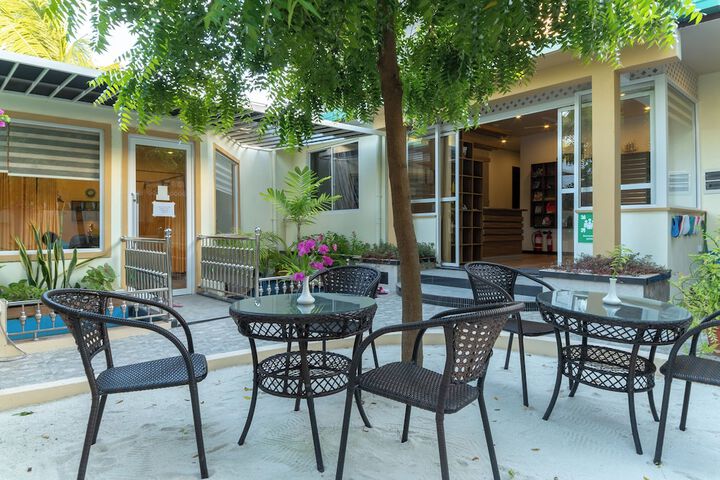 Hotel Exterior 116 of 119