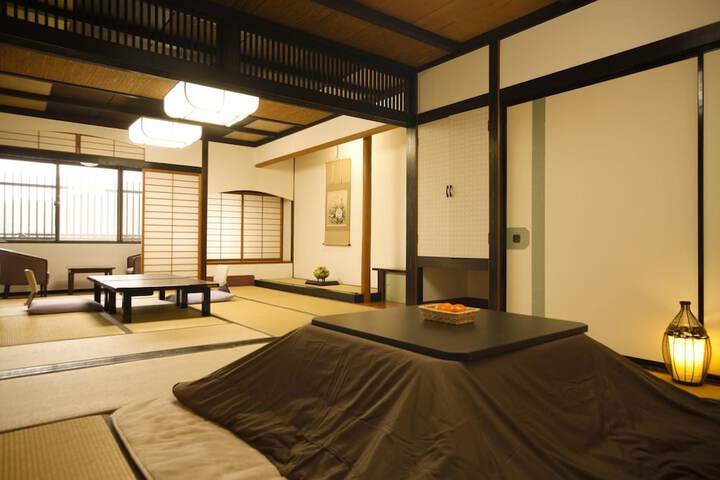 Room 16 of 51