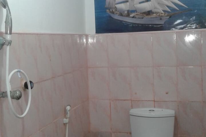 Room 42 of 90