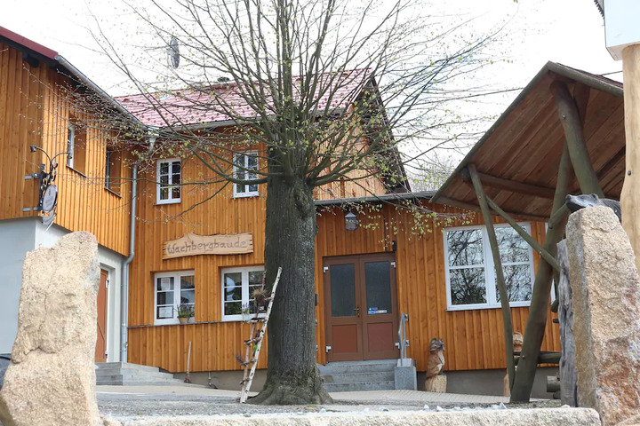 WACHBERGBAUDE SAUPSDORF