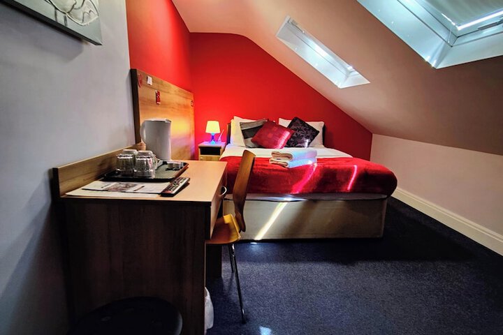 Room 18 of 45