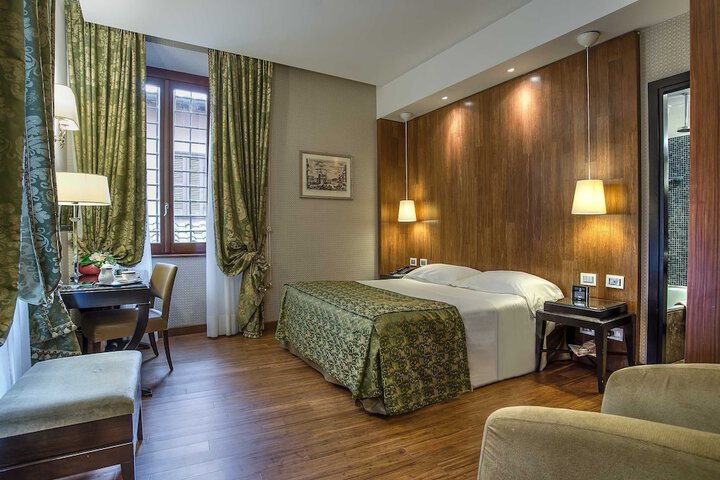 Room 43 of 125