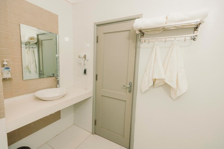 Room 13 of 15