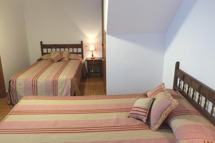Room 13 of 50
