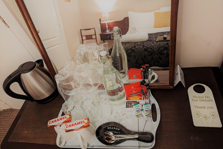 Room 51 of 99