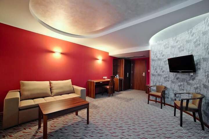 Room 24 of 72
