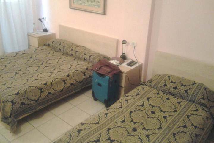Room 36 of 60
