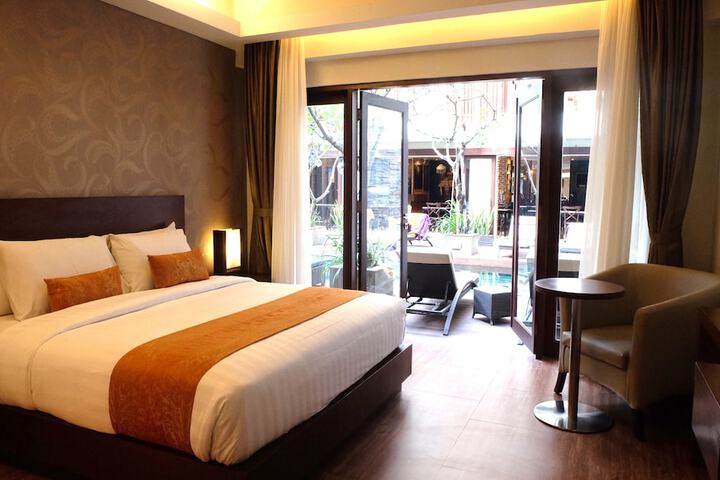 Room 16 of 35