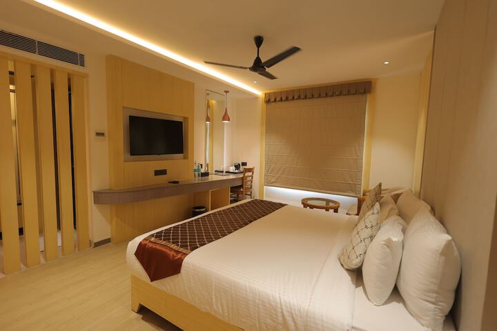 Room 36 of 63