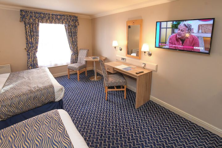 Room 85 of 216