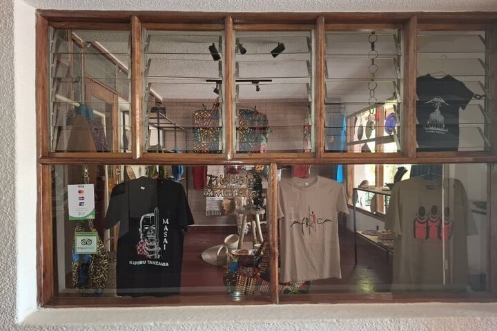Gift Shop 32 of 50