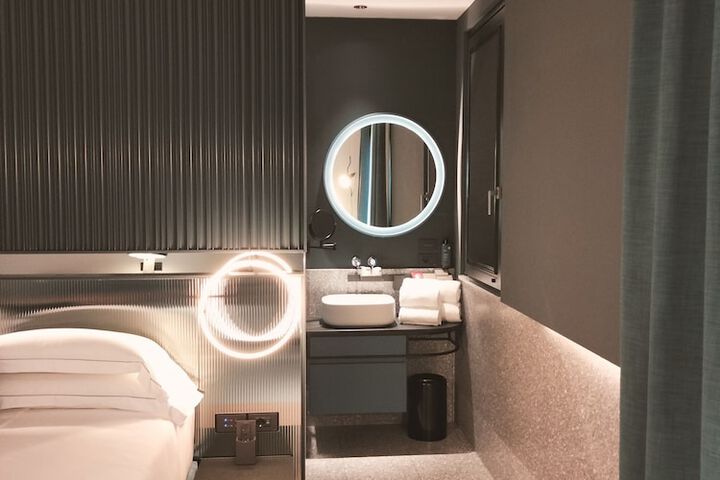 Room 30 of 70