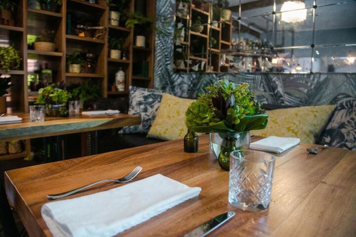 Dining 161 of 293