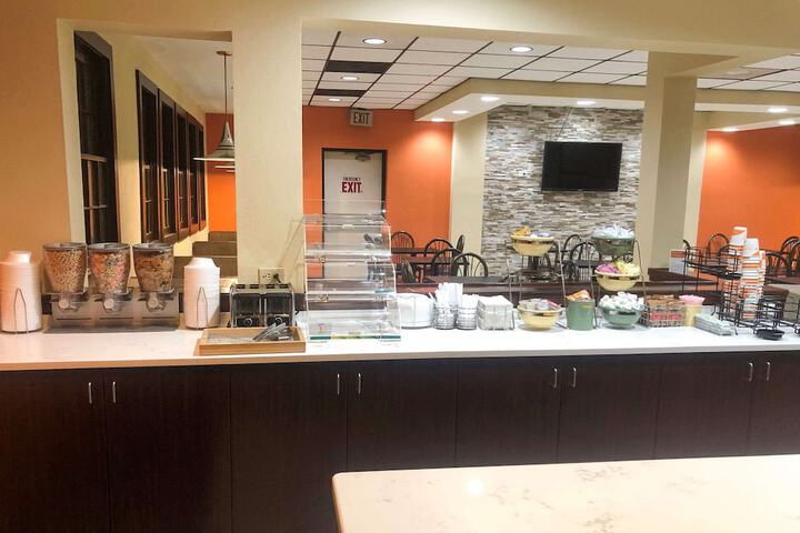 Breakfast area