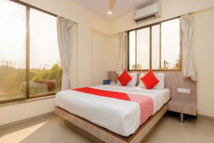 OYO 348 Hotel K N Park