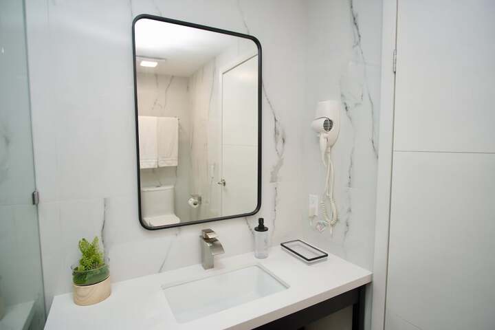 Room 153 of 159