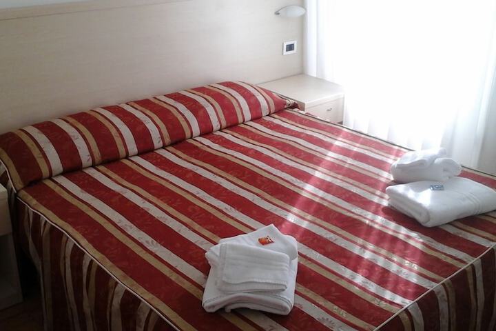 Room 13 of 92