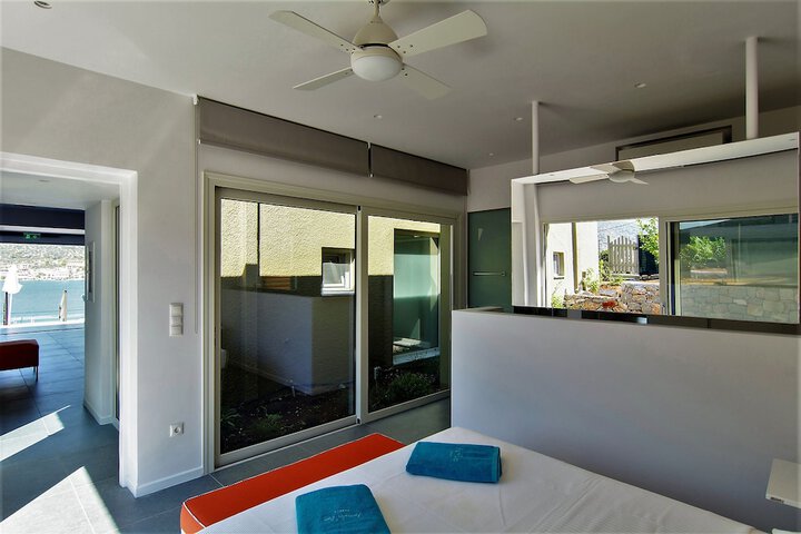 Room 21 of 80