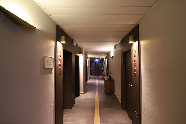 Ballroom/Hall 42 of 45