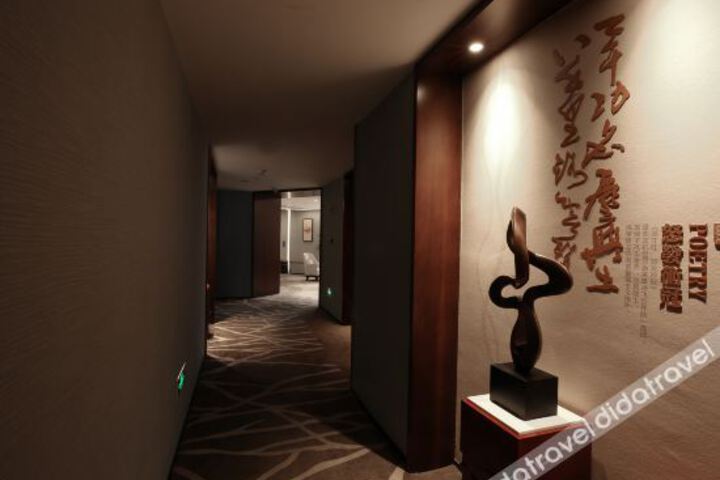 Hotel Interior 12 of 25