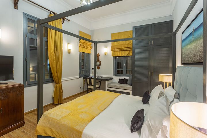 Room 10 of 63