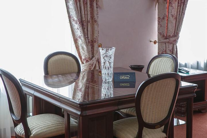 Room 50 of 122