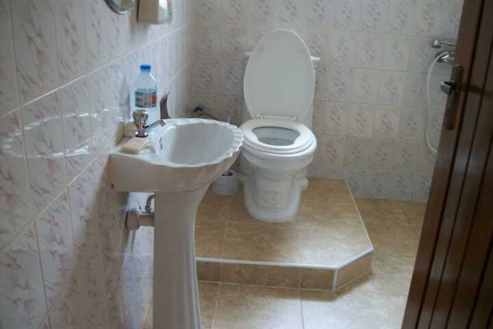 Room 17 of 20